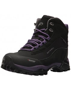 Women's hiking boots for cold and snowy conditions