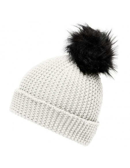 Bonnet en tricot avec pompon