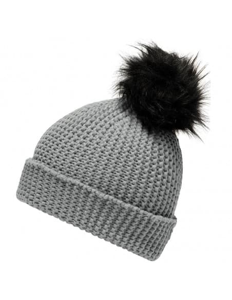 Bonnet en tricot avec pompon